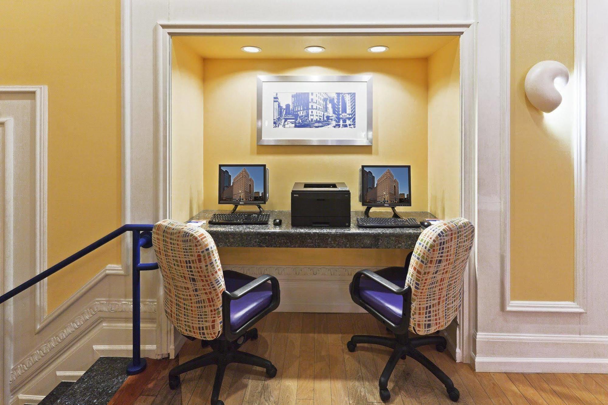Hotel Indigo Dallas Downtown By Ihg Екстер'єр фото